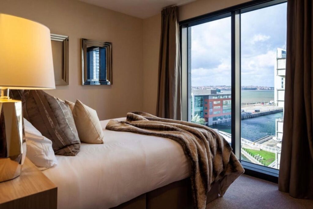 2-bedroom apartment liverpool waterfront