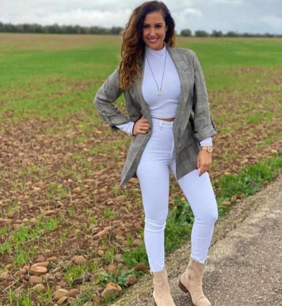 RELAXING DEEP TISSUE MASSAGE BY ERICA