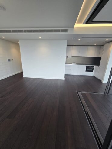 11 bedroom flat in Unit Block for Sale in Prime Wimbledon Location, SW19