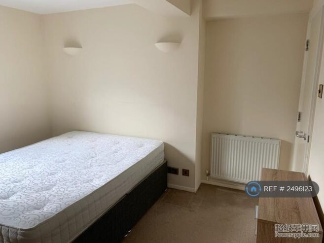 1 bedroom flat in Frying Pan Alley, London, E1 (1 bed) (#2496123)