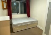 2 Bed Flat + Living Room – 2 Min Stratford Station